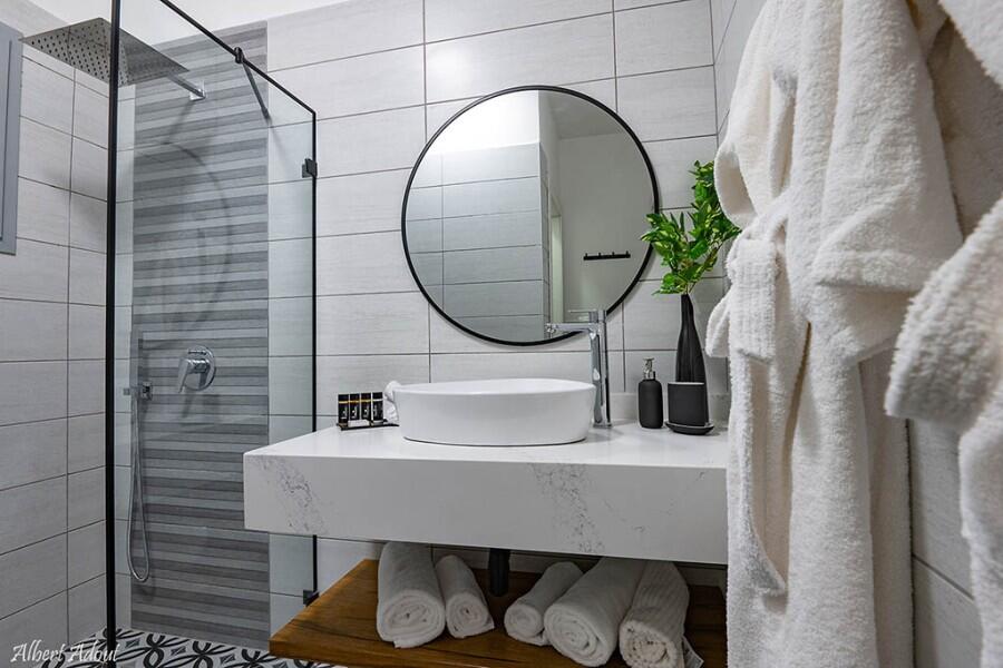 הדר סוויטת יוקרה צפון  12  נופש - וי פור ויקיישן - V for Vacation