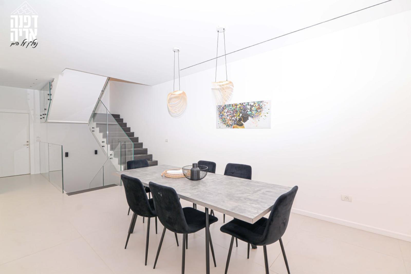 וילה על הים חדרה מרכז  6  נופש - וי פור ויקיישן - V for Vacation