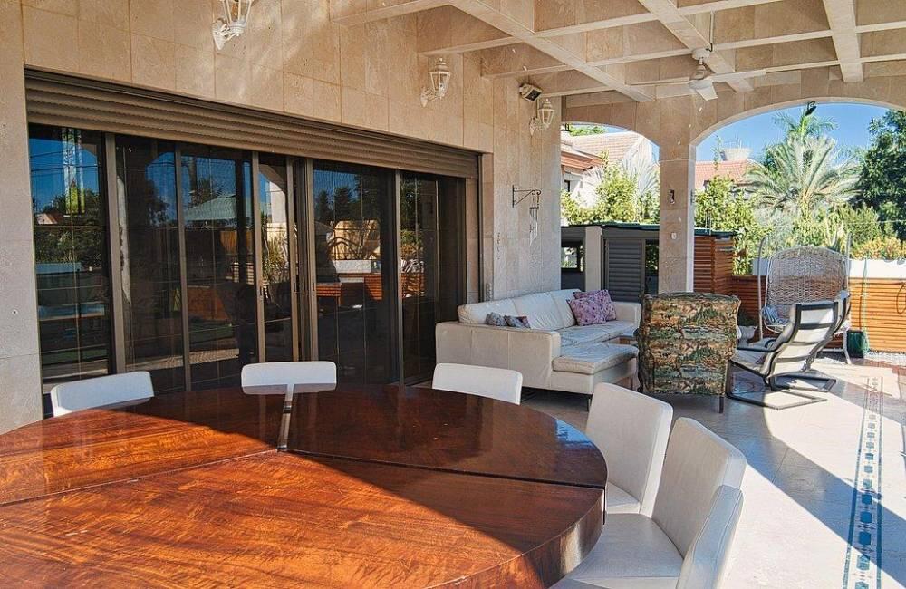 וואיט הול וילה -  Villa White hall מרכז  31  נופש - וי פור ויקיישן - V for Vacation