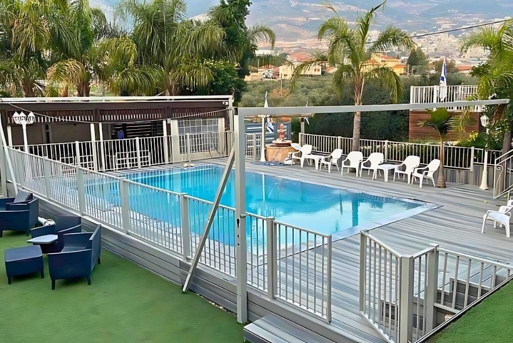 אחוזת אופוריה צפון  1  נופש - וי פור ויקיישן - V for Vacation