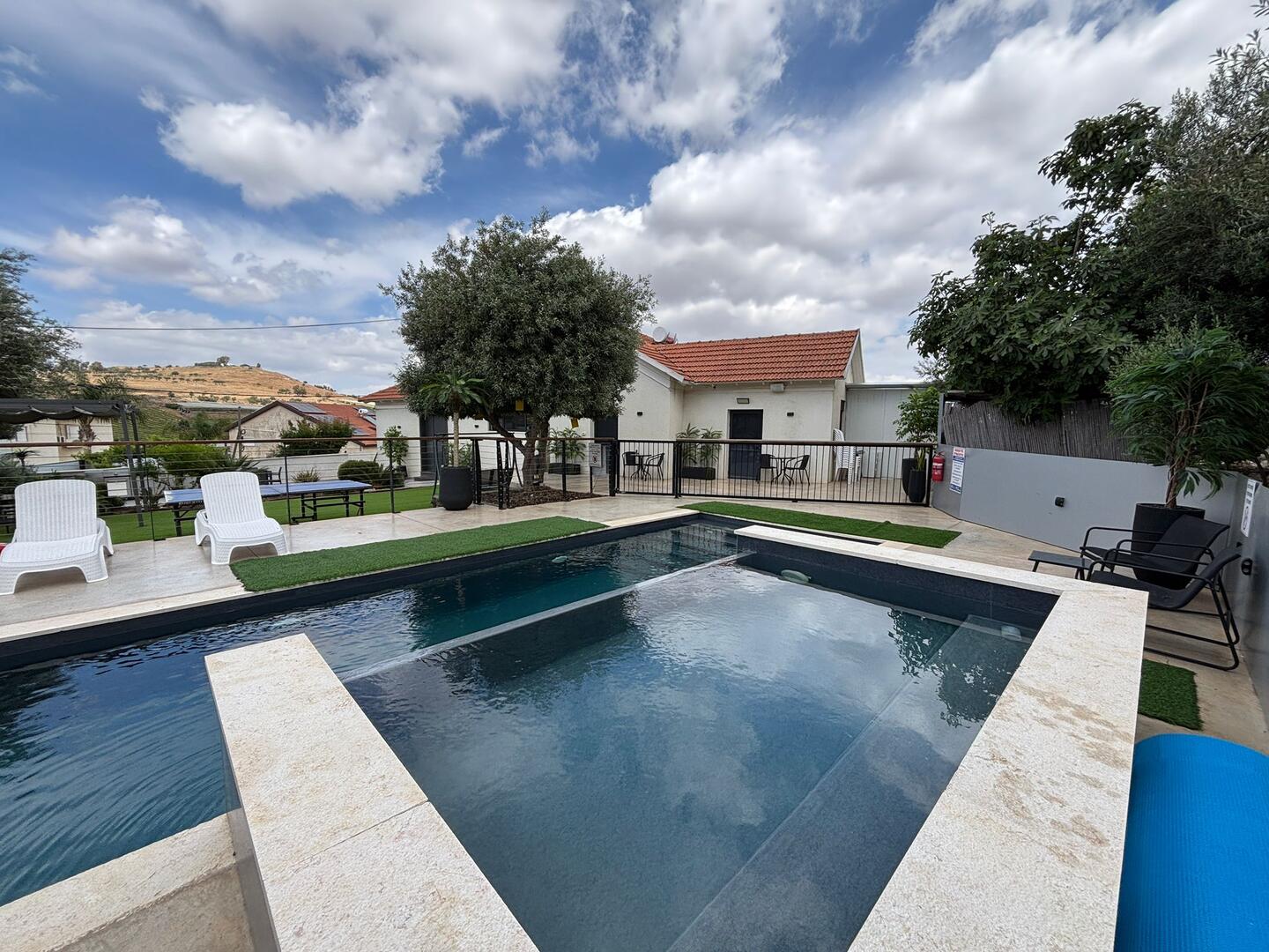 גארדן בוטיק - נופש גלילי צפון  3  נופש - וי פור ויקיישן - V for Vacation