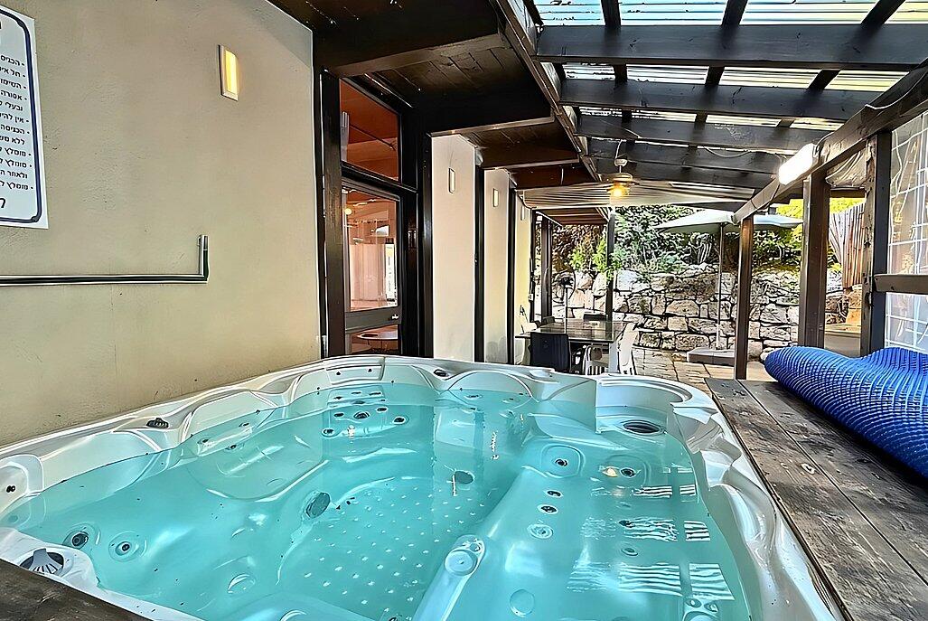 וילה לאונרדו בטבע צפון  3  נופש - וי פור ויקיישן - V for Vacation