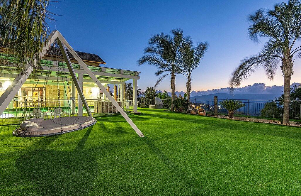 גני הצוק - וילת אירוח צפון  44  נופש - וי פור ויקיישן - V for Vacation