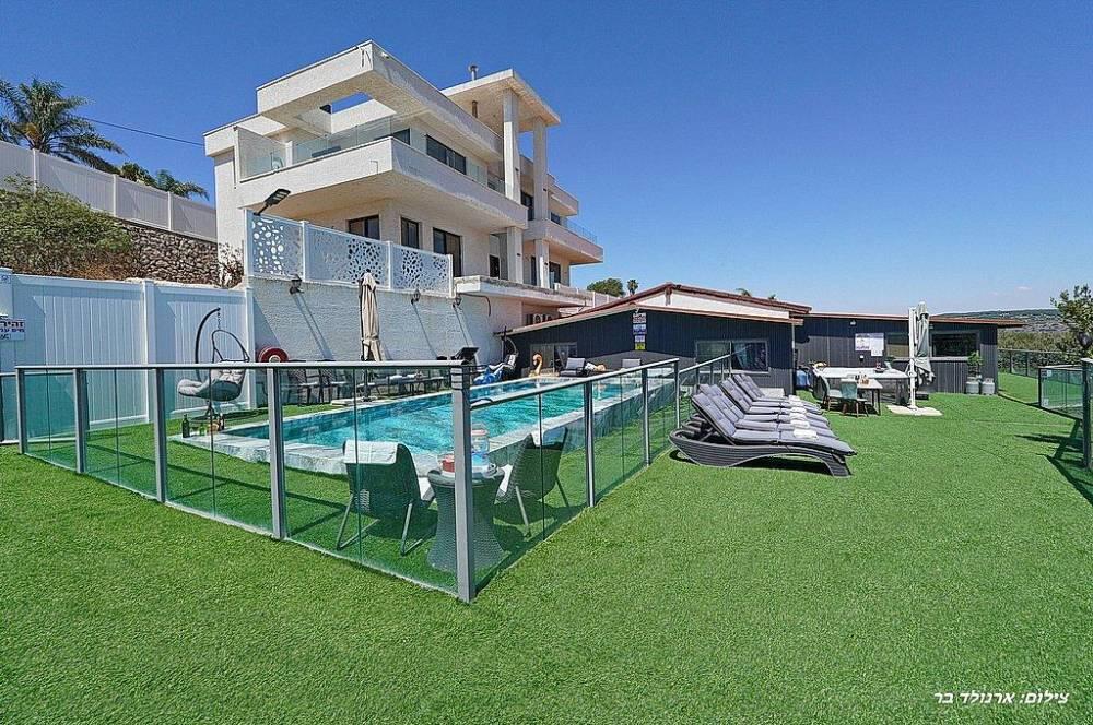 אחוזת אורפז צפון  69  נופש - וי פור ויקיישן - V for Vacation