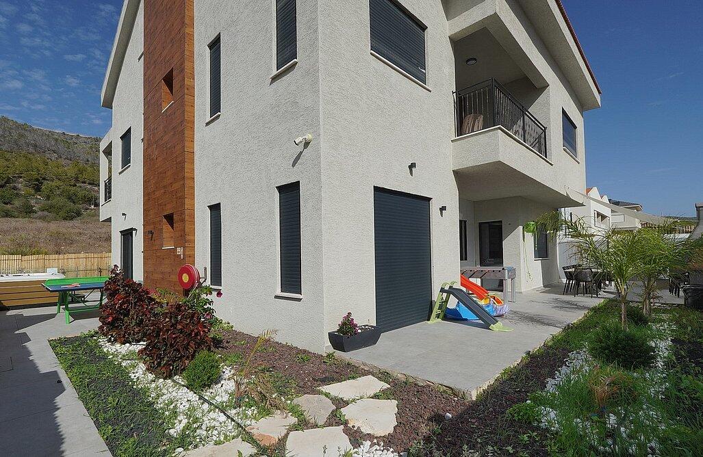 וילה הראל צפון  33  נופש - וי פור ויקיישן - V for Vacation