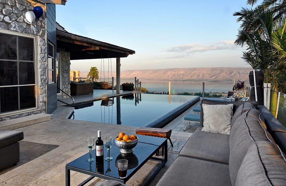 וילה מצפה הוד צפון  41  נופש - וי פור ויקיישן - V for Vacation