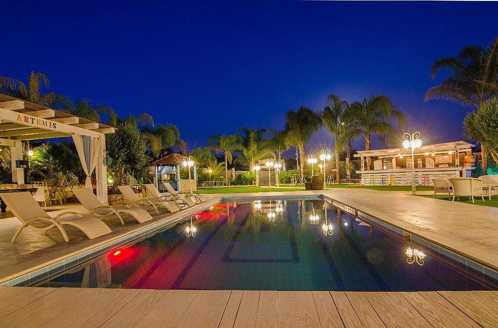 ארטמיס מרכז  25  נופש - וי פור ויקיישן - V for Vacation