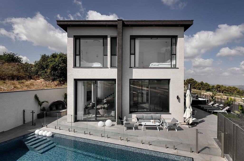 וילה אלגליס צפון  31  נופש - וי פור ויקיישן - V for Vacation