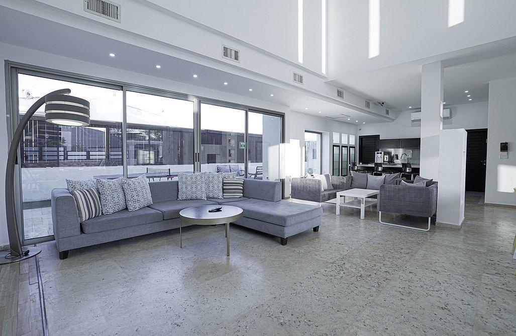 וילה פומלה דרום  3  נופש - וי פור ויקיישן - V for Vacation