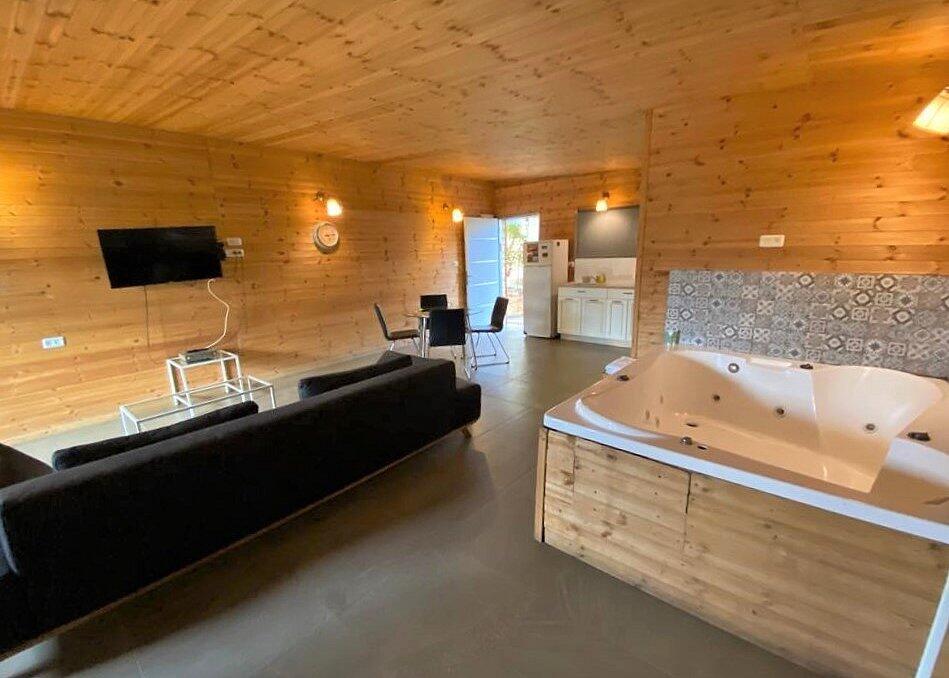 צימרים אגדת היער מרכז  6  נופש - וי פור ויקיישן - V for Vacation