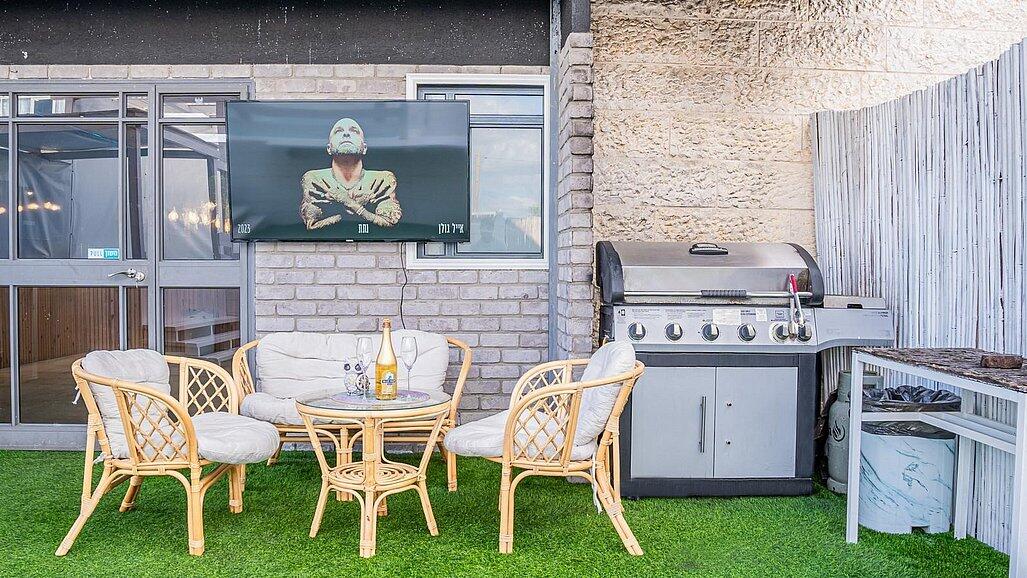 מתחם אופוריה אור עקיבא מרכז  18  נופש - וי פור ויקיישן - V for Vacation