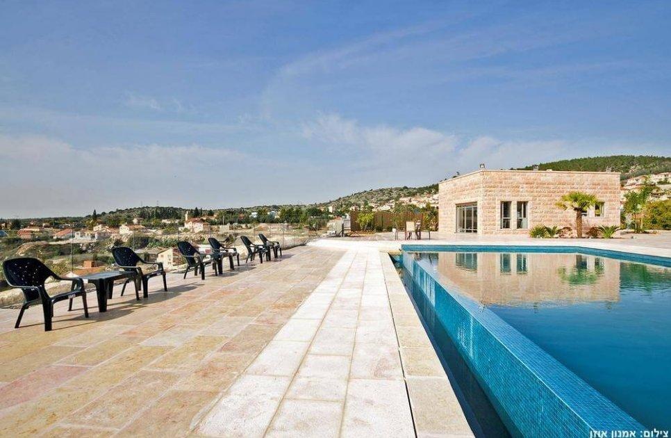 אחוזת דניאל מרכז  3  נופש - וי פור ויקיישן - V for Vacation