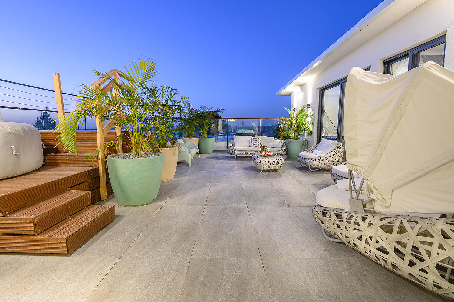 וילה קינג רפאל צפון  23  נופש - וי פור ויקיישן - V for Vacation