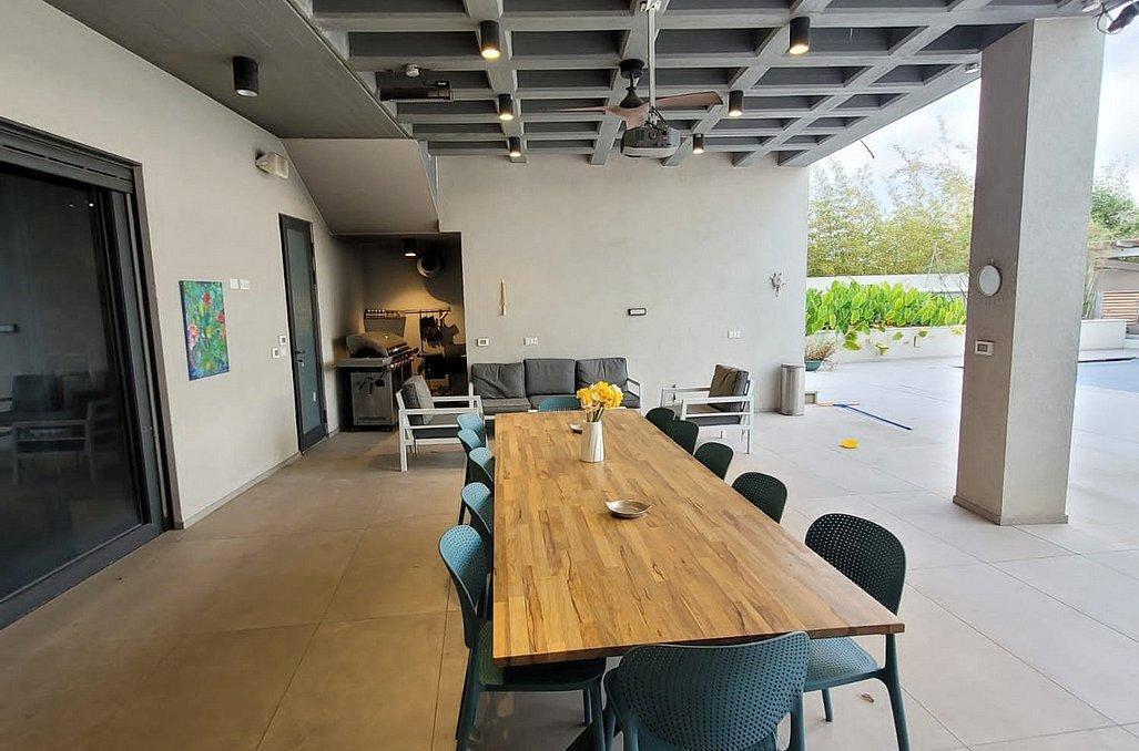 וילה נוי מרכז  10  נופש - וי פור ויקיישן - V for Vacation