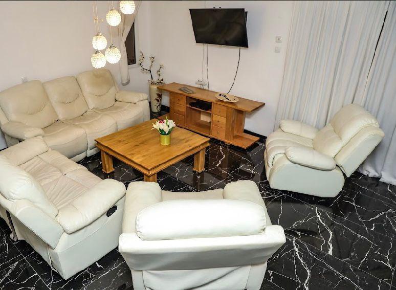 אחוזת אלונים ירכא צפון  22  נופש - וי פור ויקיישן - V for Vacation