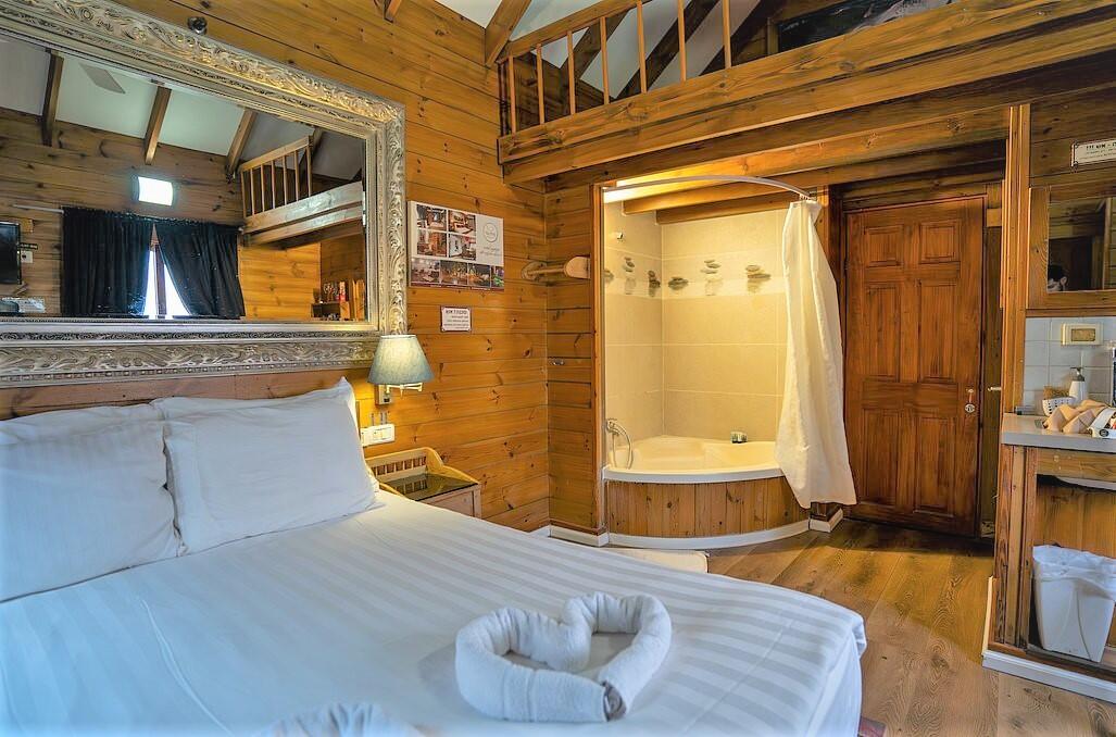 נווה בר - מלון בוטיק בכפר מרכז  11  נופש - וי פור ויקיישן - V for Vacation