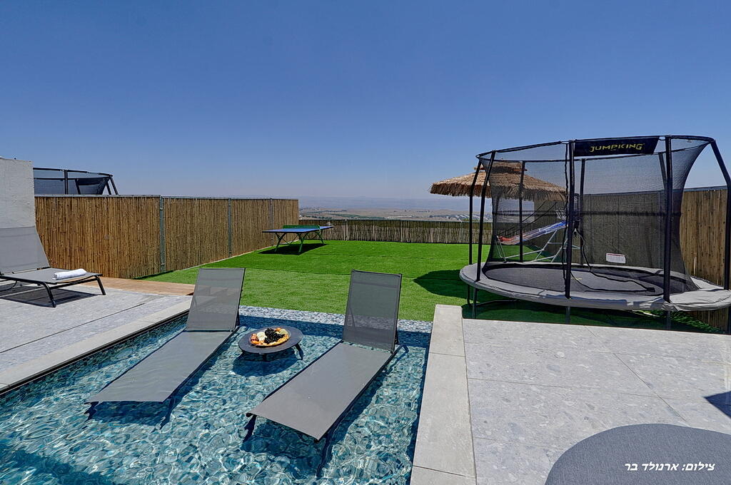 וילה סירקל – Villa Circle צפון  4  נופש - וי פור ויקיישן - V for Vacation