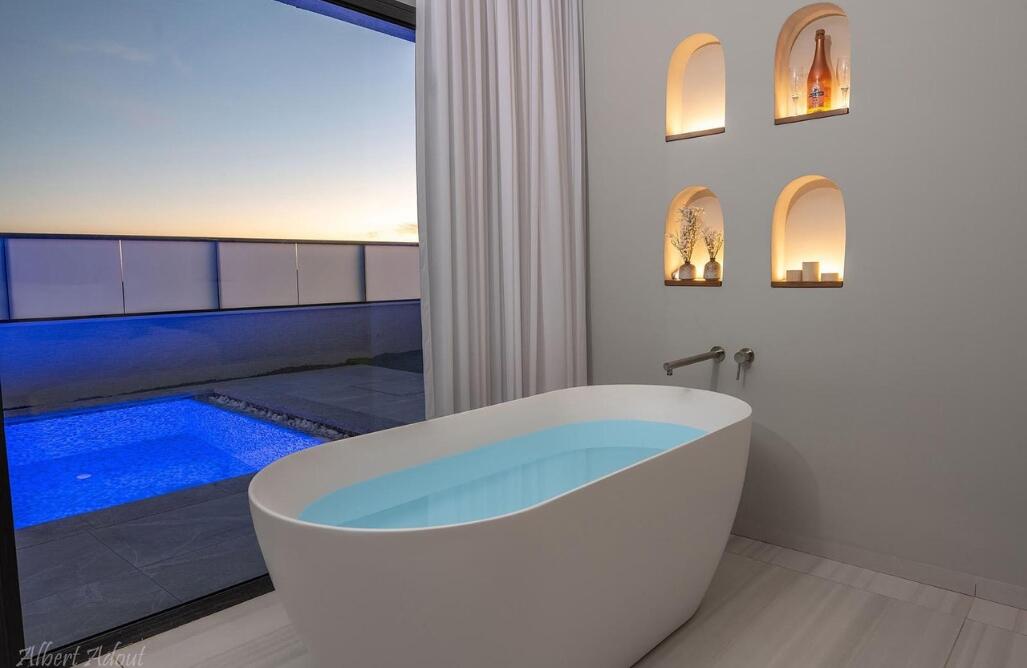 ארקו סוויט צפון  8  נופש - וי פור ויקיישן - V for Vacation