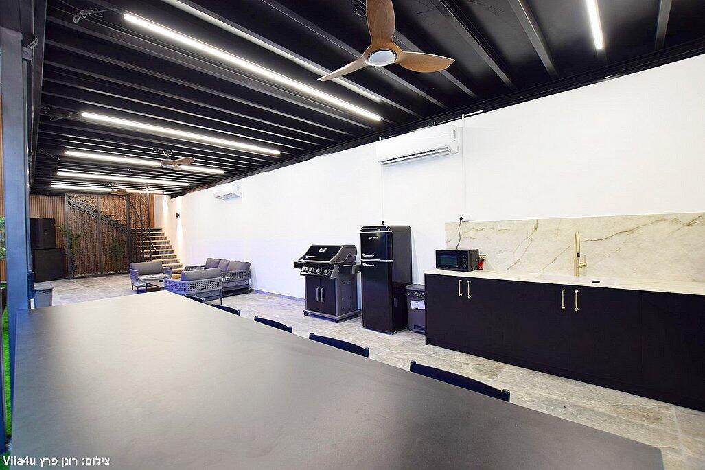 אריאל ריזורט צפון  17  לופט 4 יו