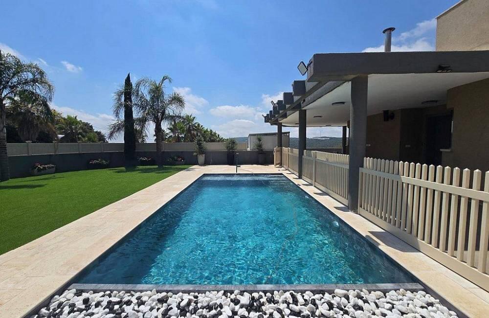 וילה כמיסה - Villa Kamisa צפון  16  נופש - וי פור ויקיישן - V for Vacation