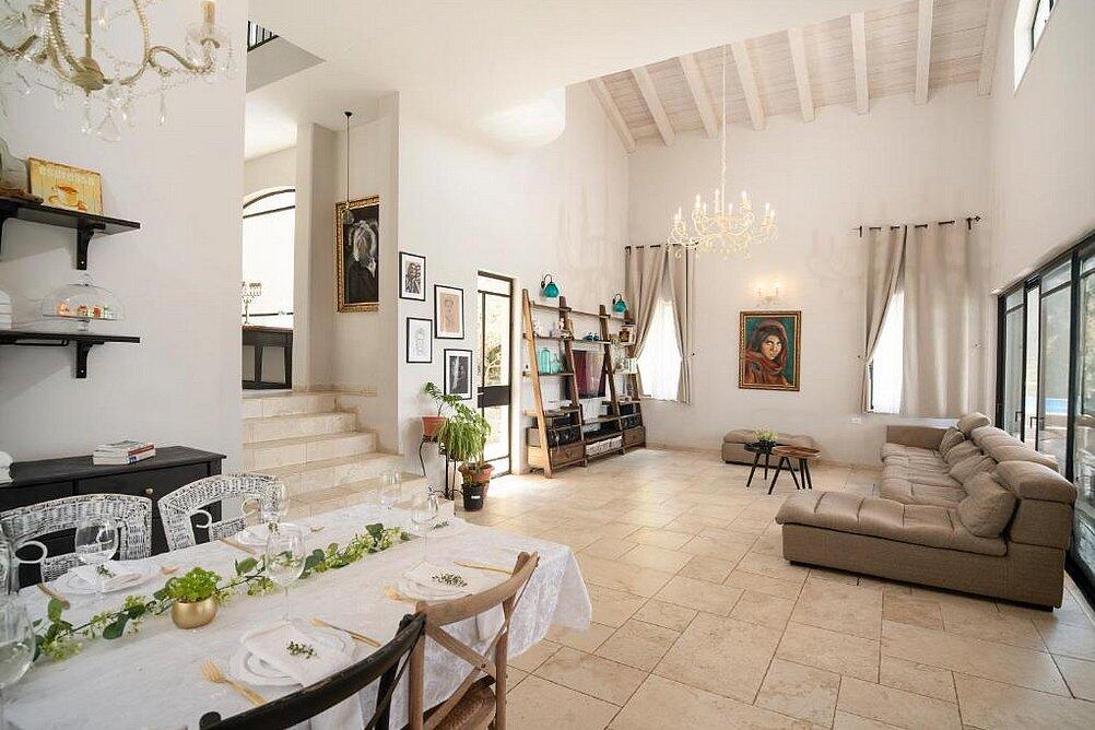 וילה לה פטלונה צפון  22  נופש - וי פור ויקיישן - V for Vacation