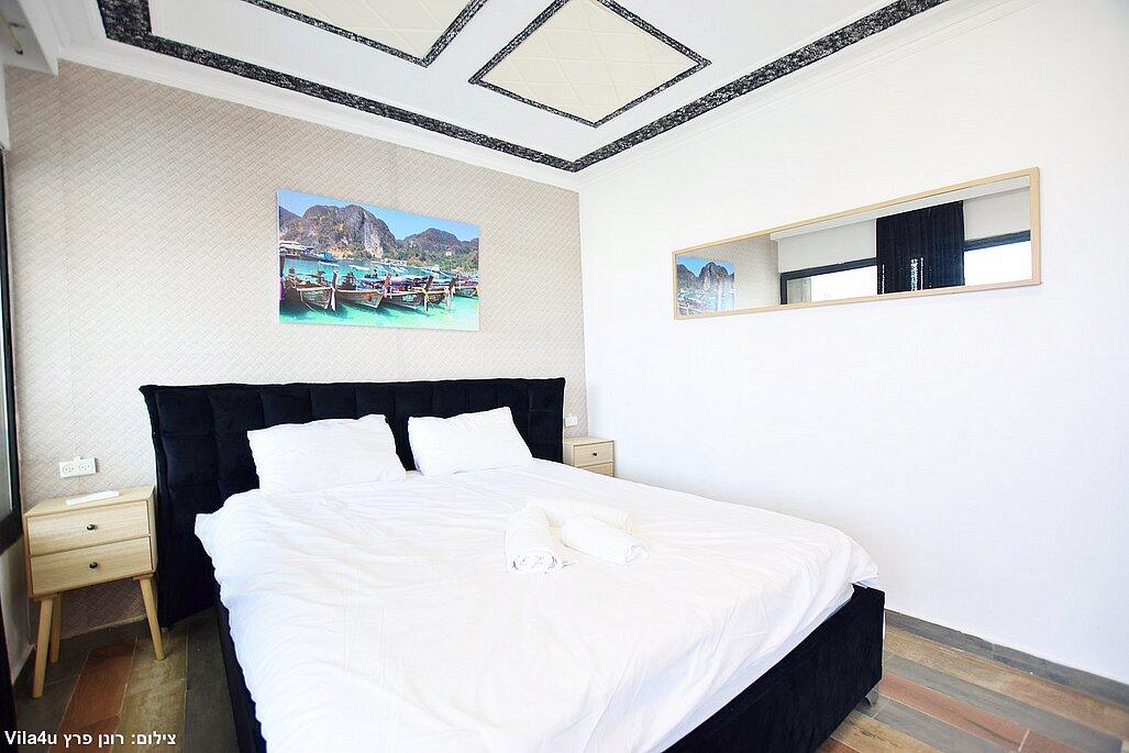 אחוזת אלונים ירכא צפון  24  נופש - וי פור ויקיישן - V for Vacation