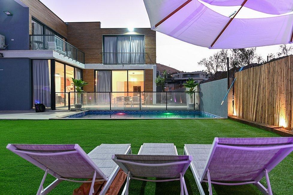 וילה V מגדל צפון  29  נופש - וי פור ויקיישן - V for Vacation