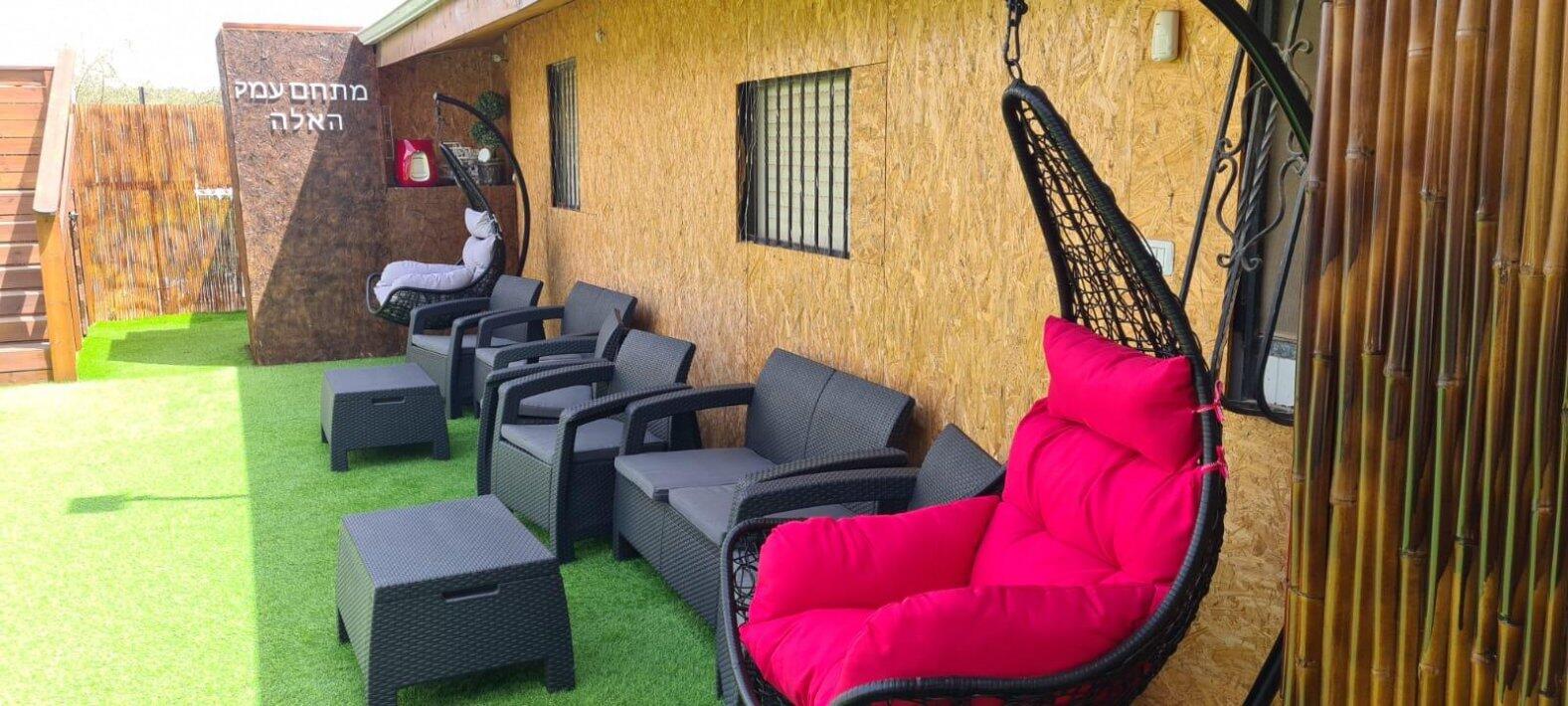 מתחם עמק האלה מרכז  15  נופש - וי פור ויקיישן - V for Vacation