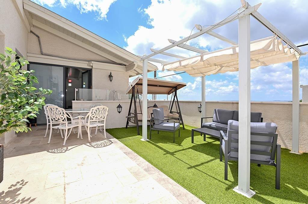 הילת השחר צפון  15  נופש - וי פור ויקיישן - V for Vacation