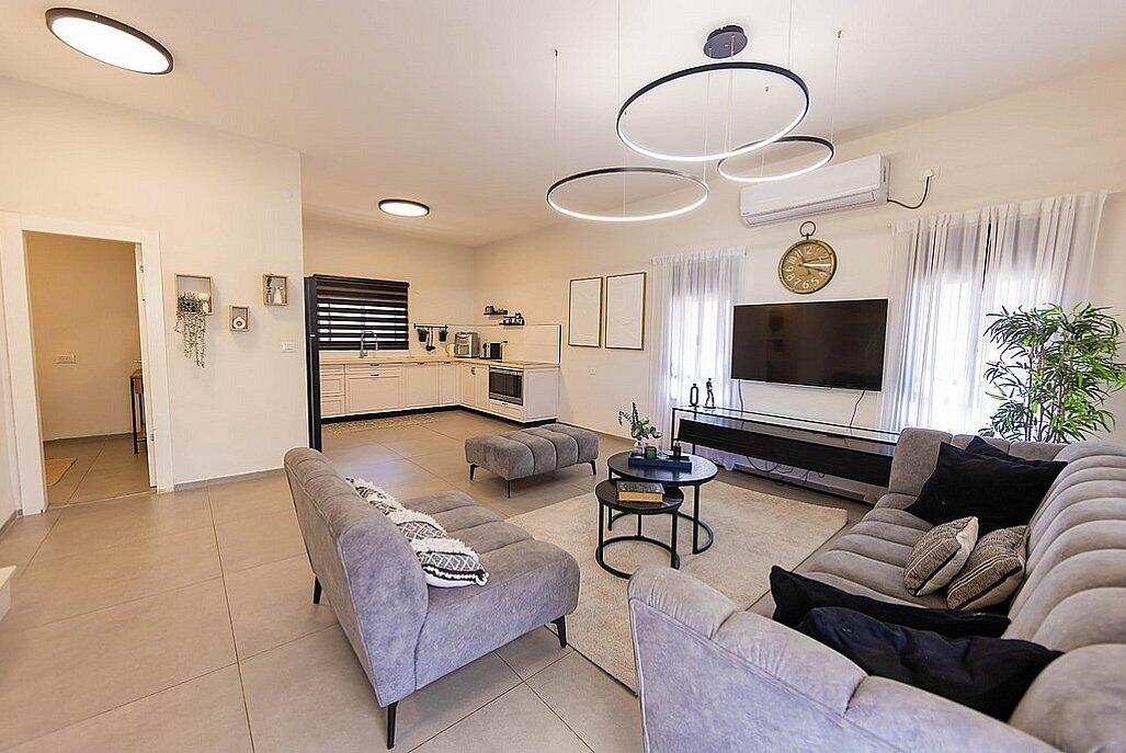 וילה לארבל - Villa LaArbel צפון  20  נופש - וי פור ויקיישן - V for Vacation