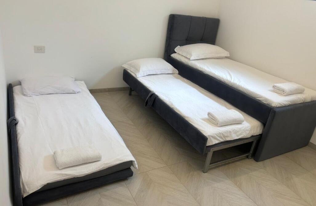 ארקו סוויט צפון  29  נופש - וי פור ויקיישן - V for Vacation