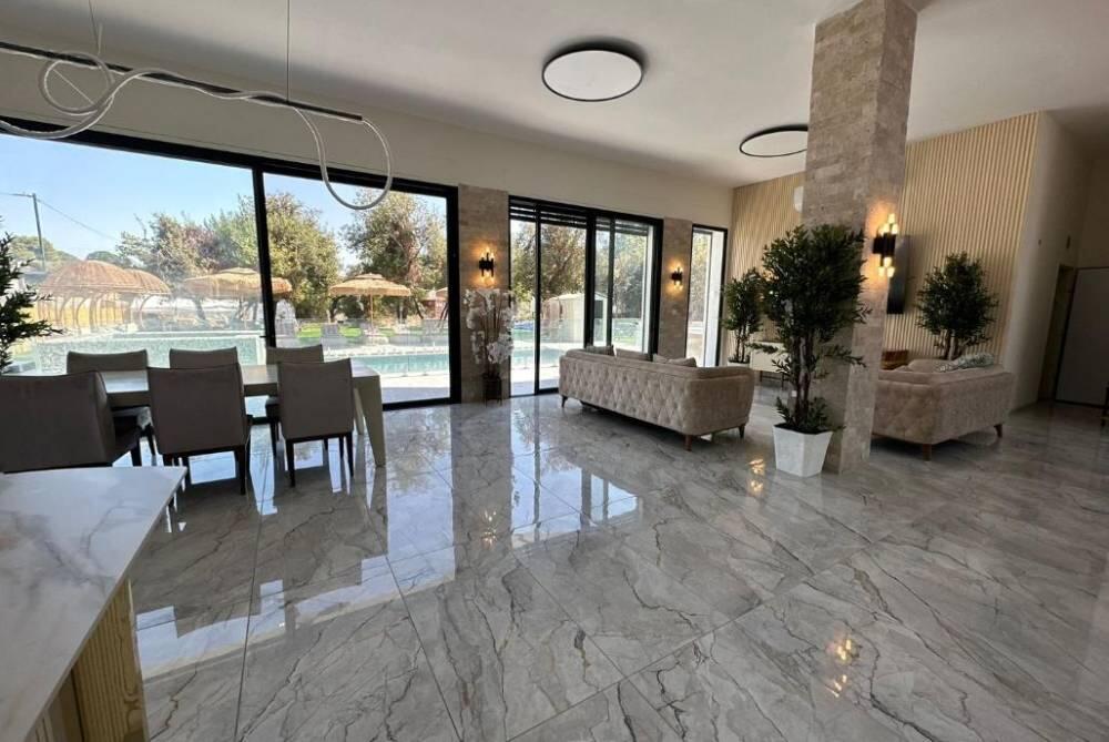 אחוזת אלונים ירכא צפון  15  נופש - וי פור ויקיישן - V for Vacation