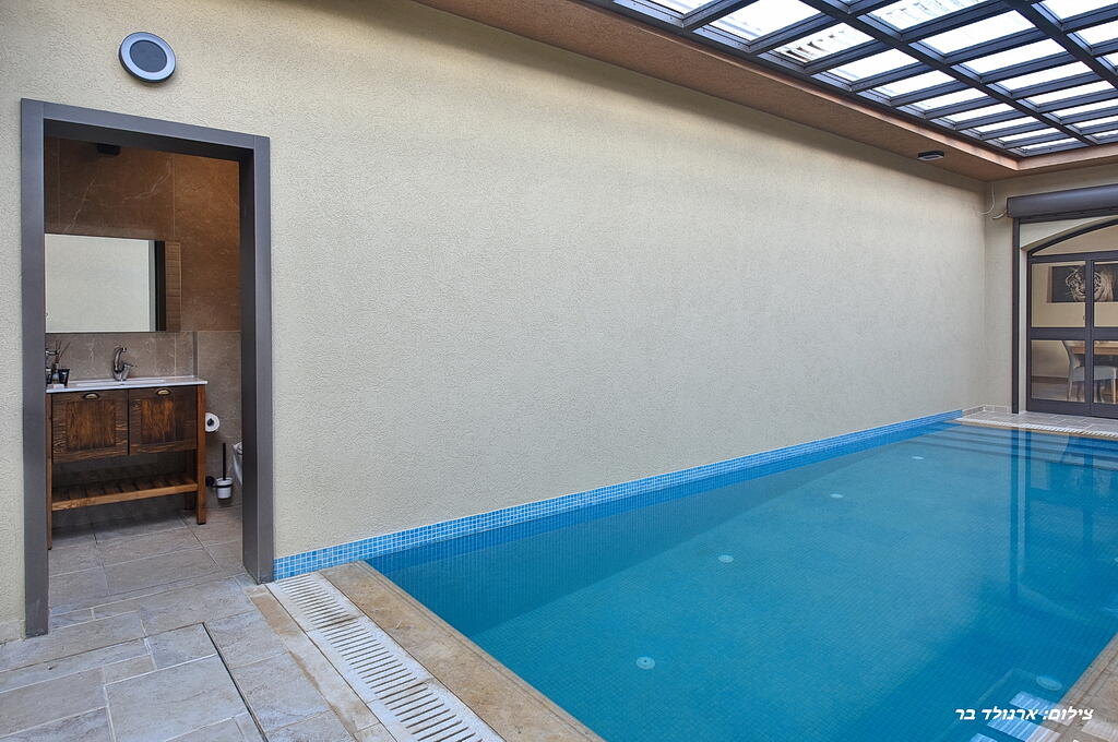 אחוזת ערמונים צפון  13  נופש - וי פור ויקיישן - V for Vacation