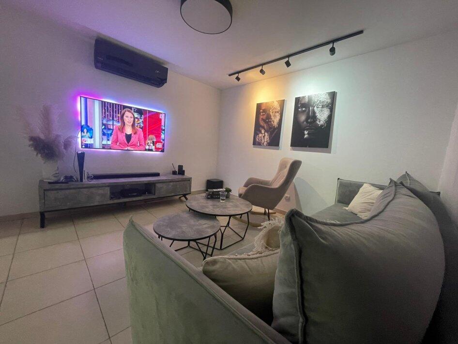 הולידיי בוטיק דרום  13  נופש - וי פור ויקיישן - V for Vacation