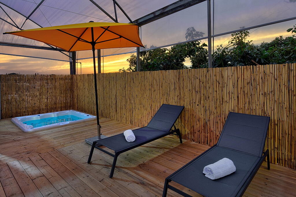 סוויטת האושר צפון  4  נופש - וי פור ויקיישן - V for Vacation