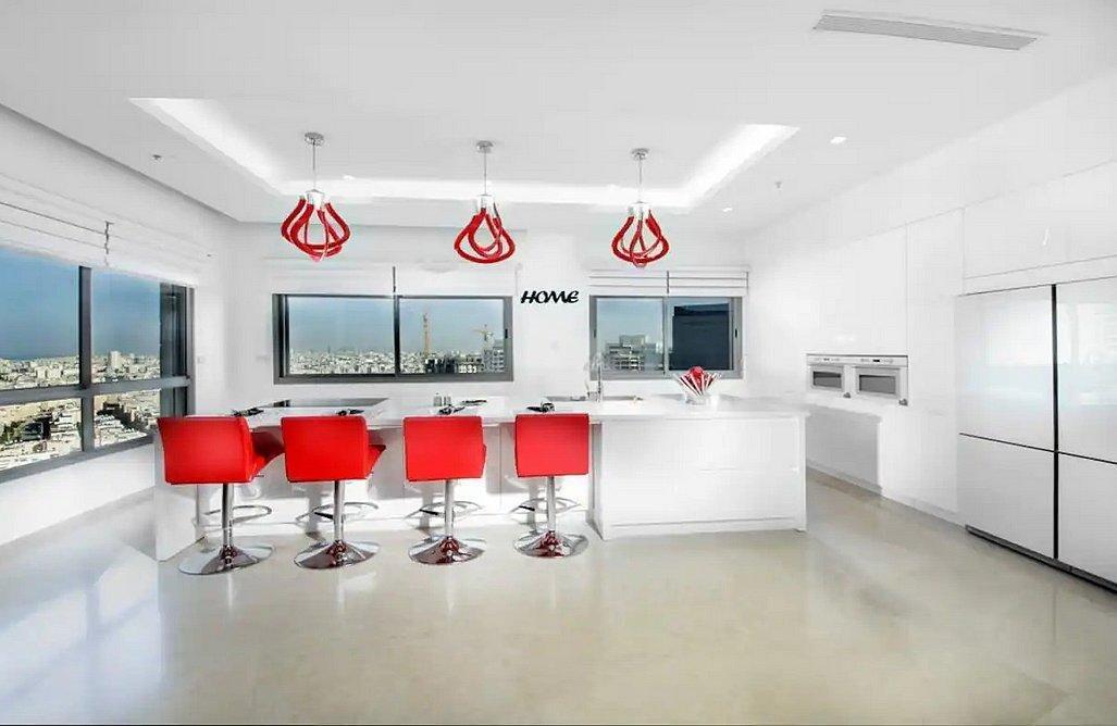 רויאל פנטהאוז מרכז  8  נופש - וי פור ויקיישן - V for Vacation