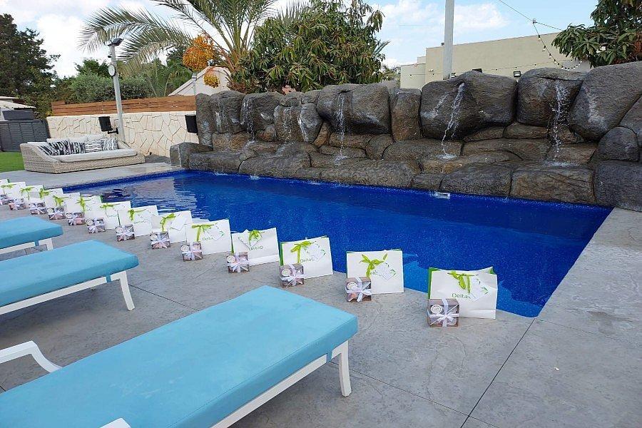 אחוזת רפאל גארדן מרכז  3  נופש - וי פור ויקיישן - V for Vacation