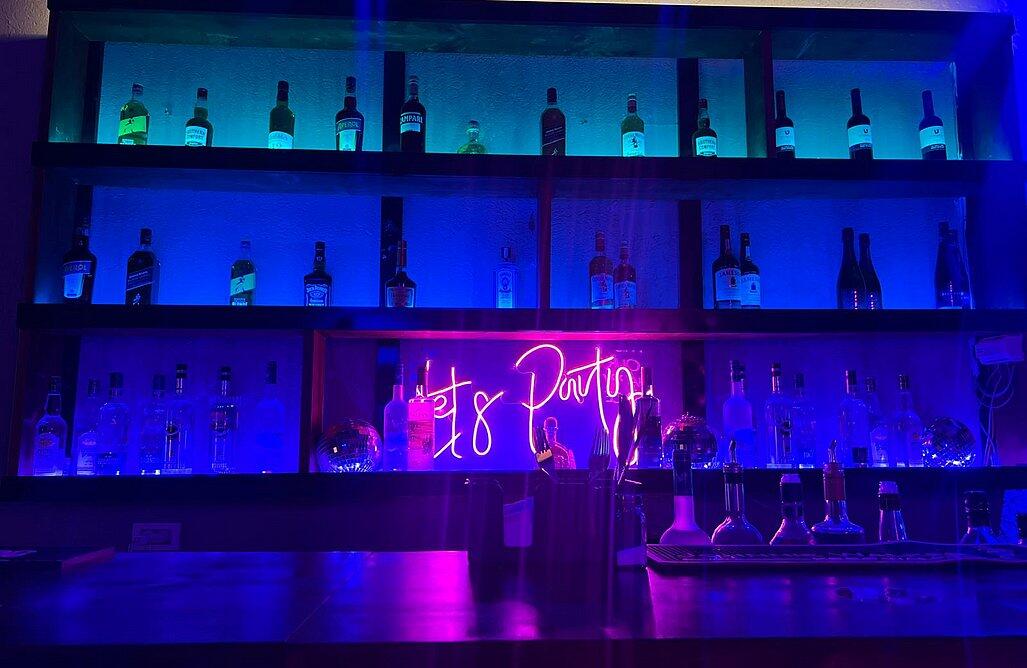 איביזה בר מרכז  4  לופט 4 יו