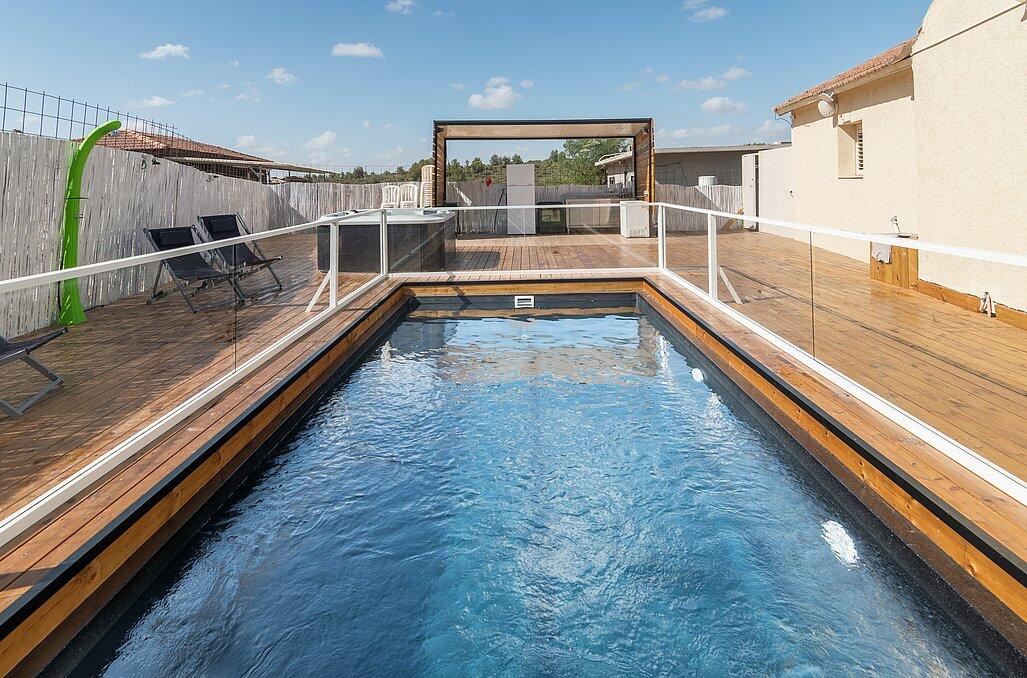 וילה דניאל מרכז  2  נופש - וי פור ויקיישן - V for Vacation