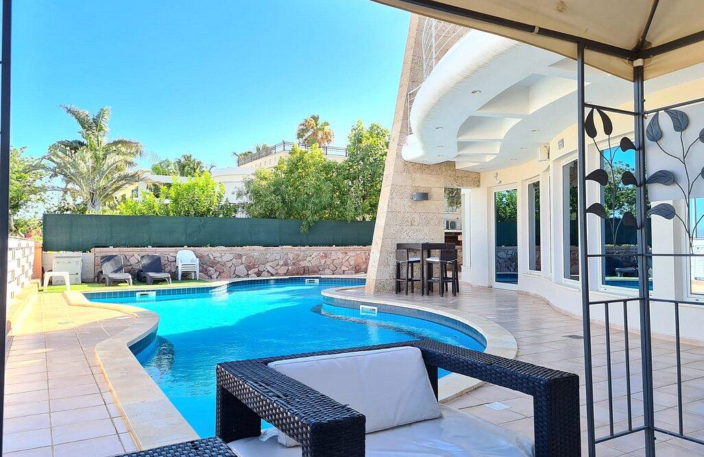 וילה מול ים אילת דרום  13  נופש - וי פור ויקיישן - V for Vacation