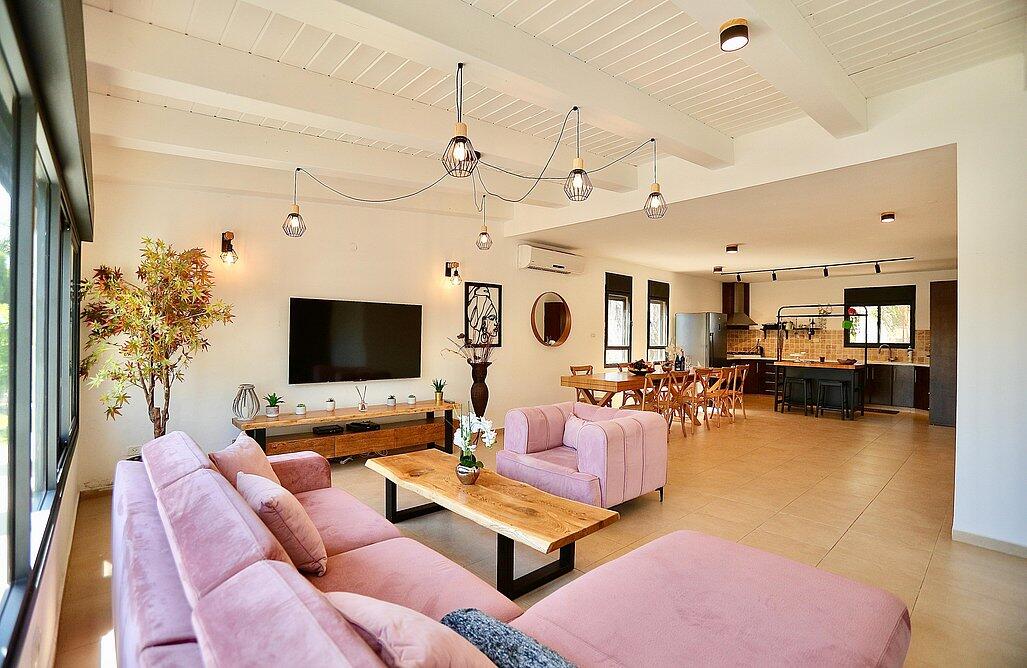 בית נופש בגלבוע צפון  44  נופש - וי פור ויקיישן - V for Vacation