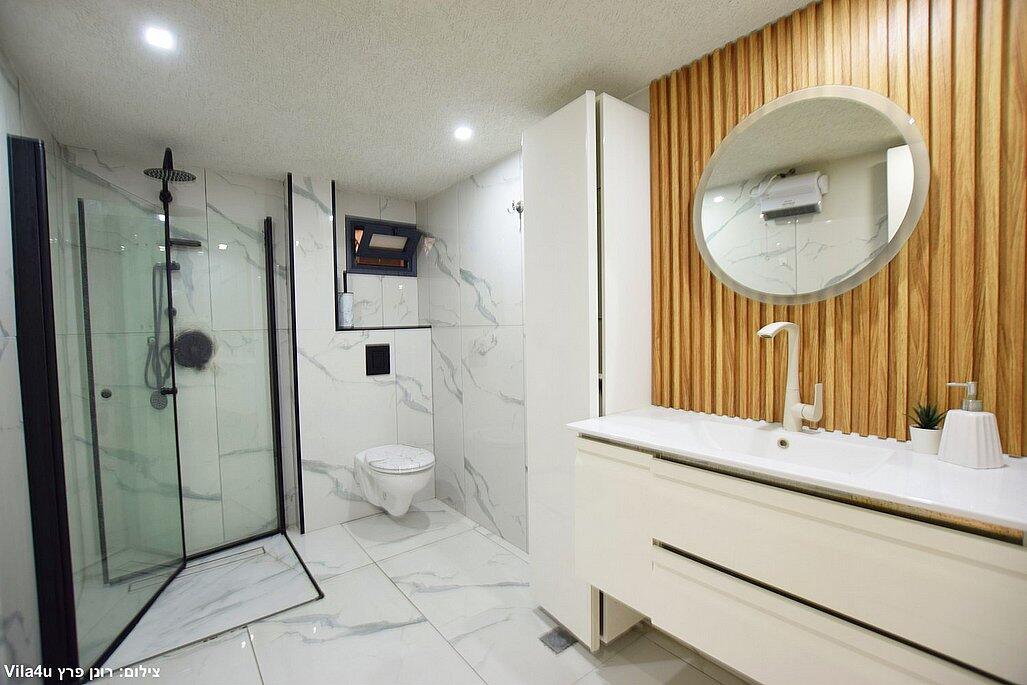 וויט פאלאס -  White Palace צפון  15  נופש - וי פור ויקיישן - V for Vacation