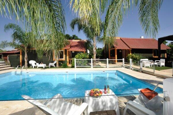 אצולת הכנרת צפון  13  נופש - וי פור ויקיישן - V for Vacation