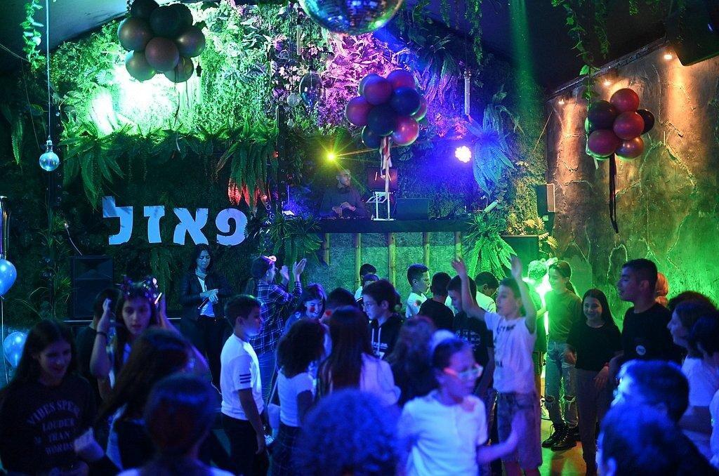 לופט מועדון הפאזל מרכז  24  לופט 4 יו