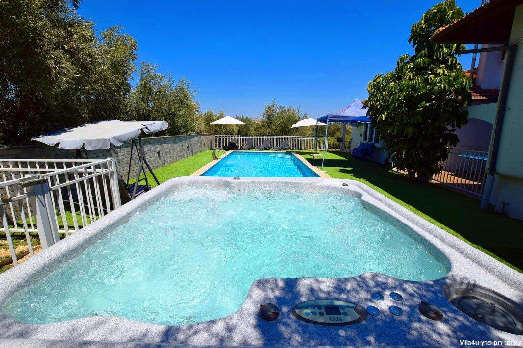 אחוזת קסם במושבה צפון  21  נופש - וי פור ויקיישן - V for Vacation