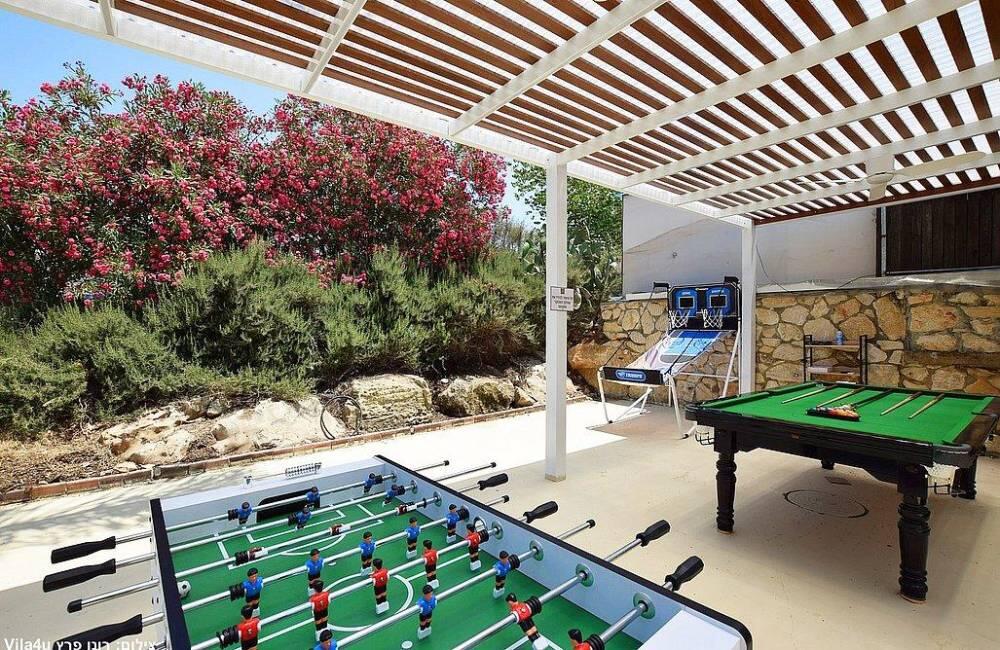 וילה ארבל 74 צפון  27  נופש - וי פור ויקיישן - V for Vacation