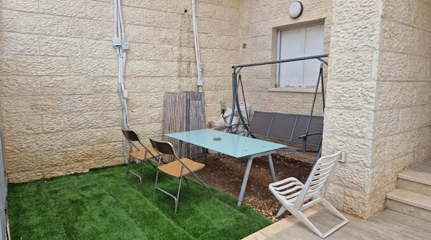 הוילה הירוקה מרכז  26  נופש - וי פור ויקיישן - V for Vacation