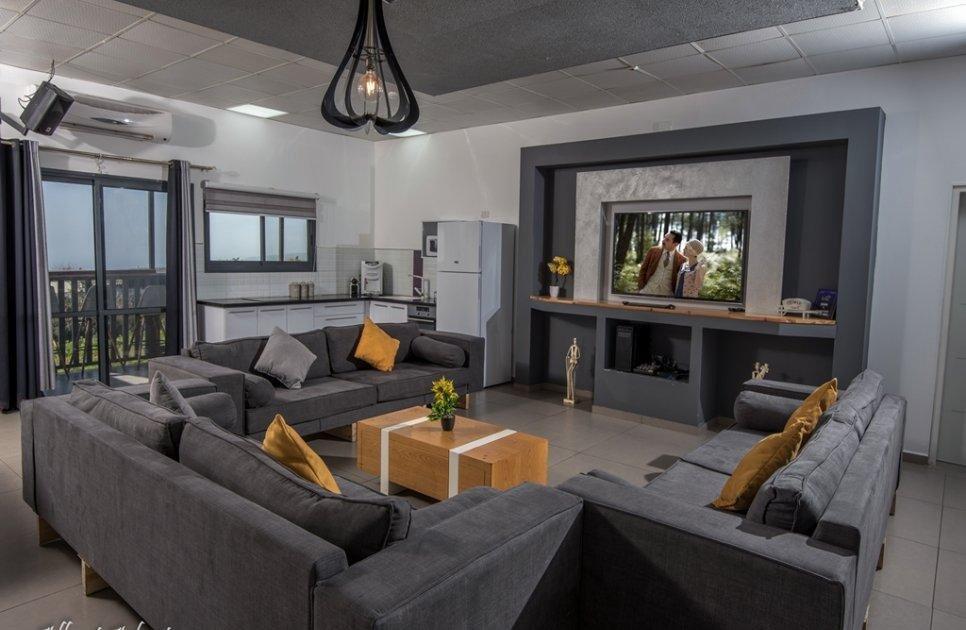 וילה מונסון פרימיום צפון  29  נופש - וי פור ויקיישן - V for Vacation