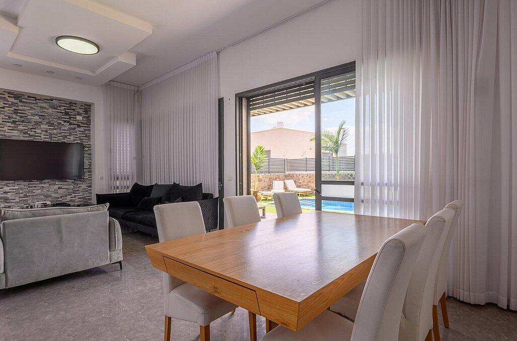 וילה מליה - Villa Melia צפון  10  נופש - וי פור ויקיישן - V for Vacation