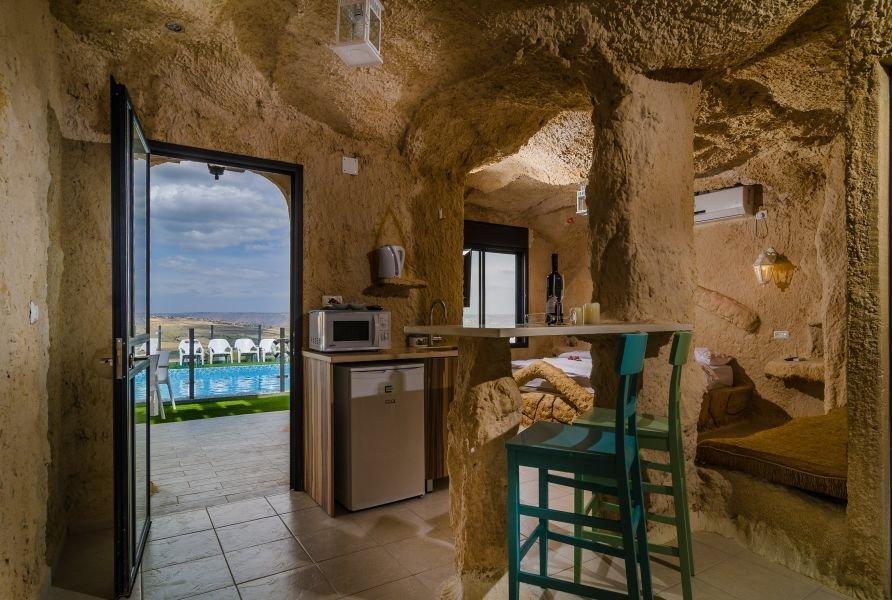 מערות נוף הצוק צפון  7  נופש - וי פור ויקיישן - V for Vacation